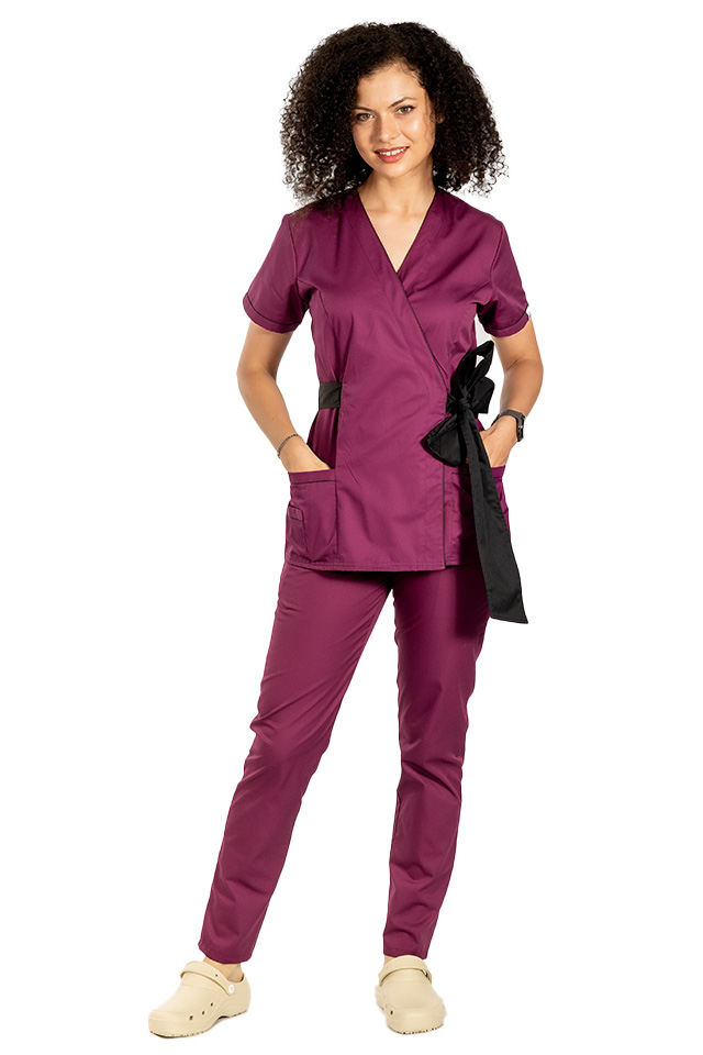 Costum de lucru pentru SPA model kimono visina cu paspol negru, cordon cu legare tip fundita si pantaloni visina