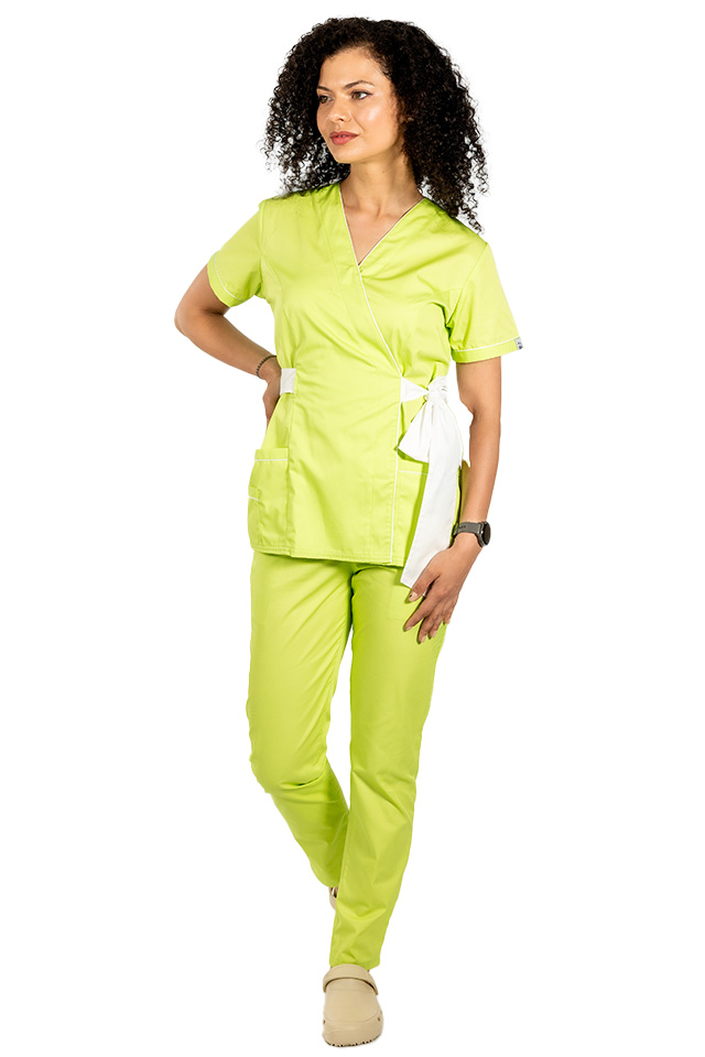 Costum de lucru pentru SPA model kimono limecu paspol alb, cordon cu legare tip fundita si pantaloni cu elastic