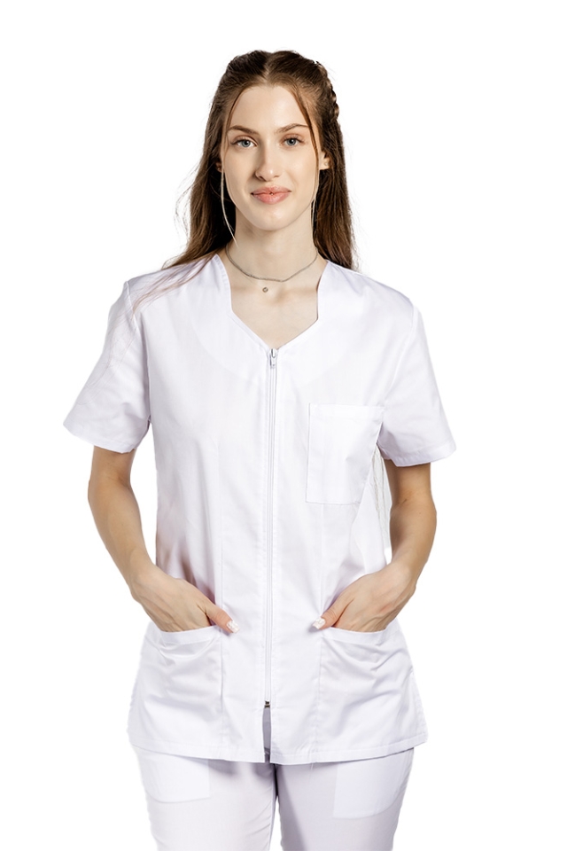 Halat de lucru pentru curatenie alb cambrat, cu fermoar si trei buzunare aplicate..