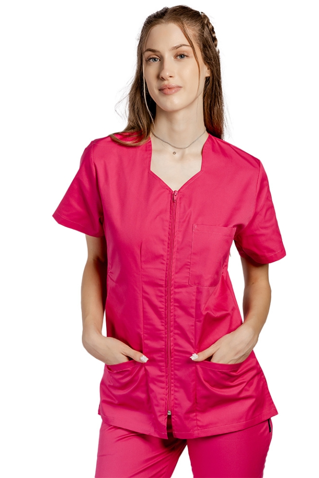 Halat de lucru pentru curatenie ciclam cambrat, cu fermoar si trei buzunare aplicate