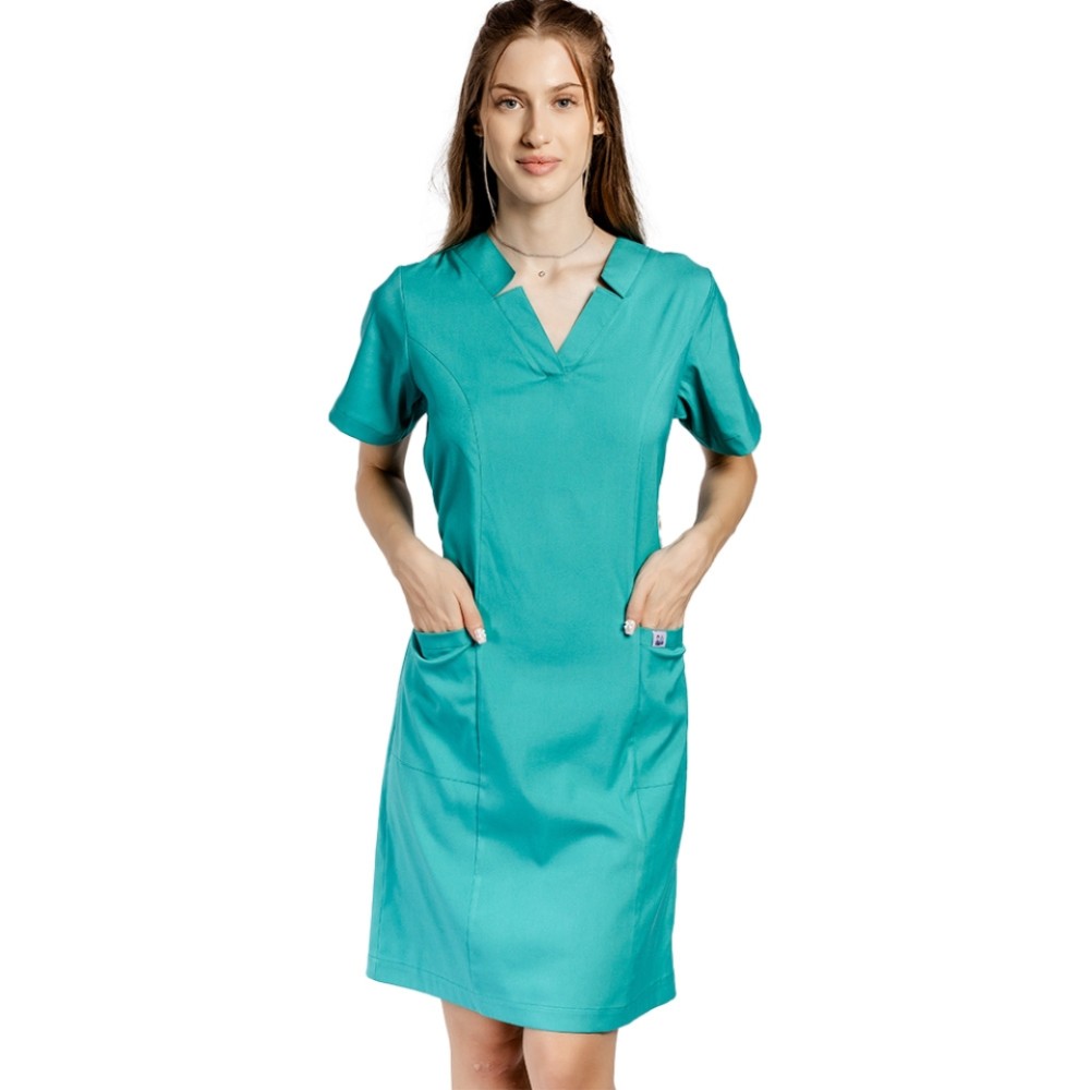 Rochie pentru SPA cu elastan verde, cu prindere cu cordon la spate si  doua buzunare aplicate