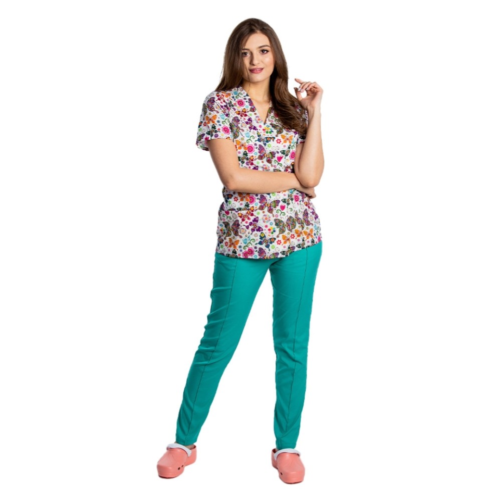 Costume de lucru pentru gradinite model kimono Fantasy cu bluza imprimata si pantaloni stretch verzi cu snur si elastic