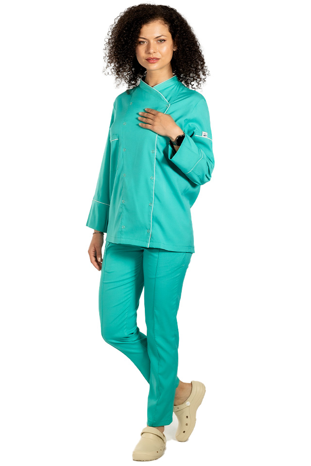 Uniforma bucatar dama verde stretch tip tunica cu capse si pantaloni cu snur si elastic in talie