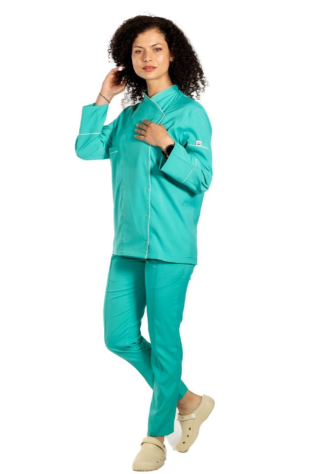 Uniforma bucatar dama verde stretch tip tunica cu capse si pantaloni cu snur si elastic in talie