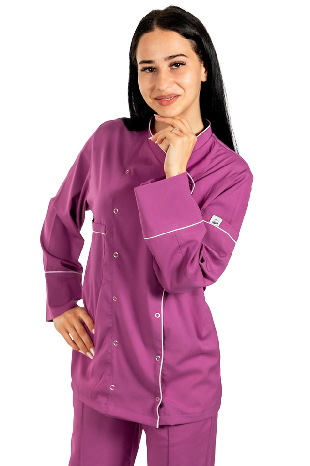 Tunica bucatar dama, magenta, cu maneca lunga, inchidere cu capse