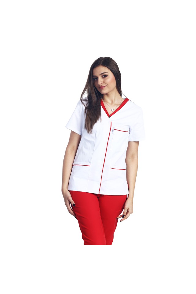 Halat de lucru alb cu paspol rosu, capse si trei buzunare aplicate
