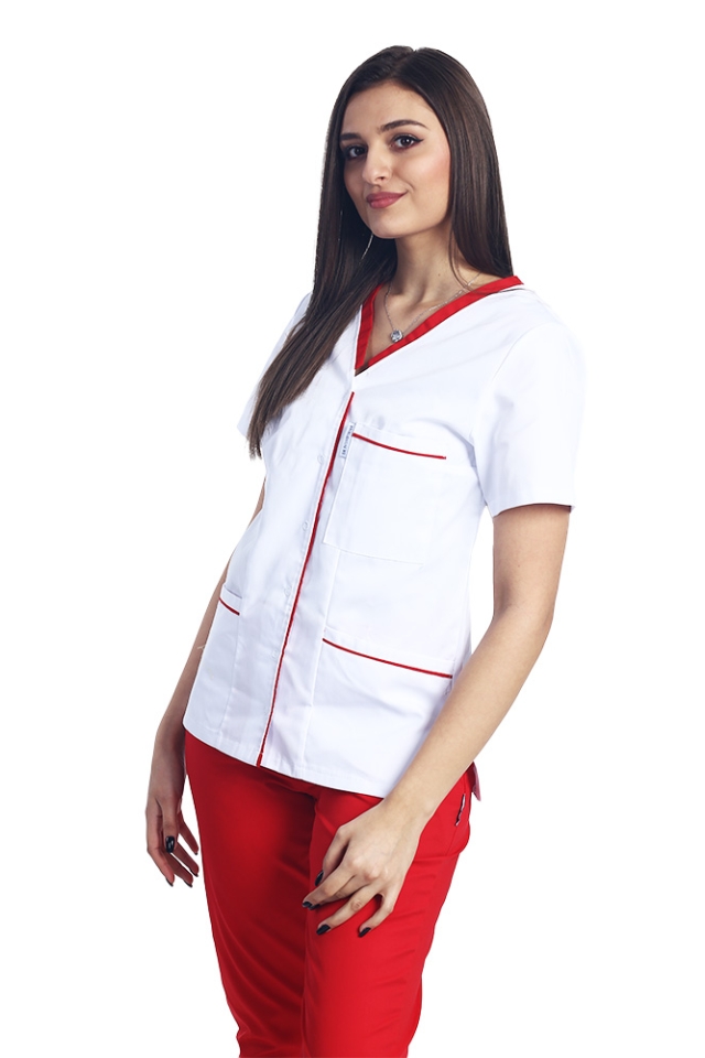 Halat de lucru alb cu paspol rosu, capse si trei buzunare aplicate