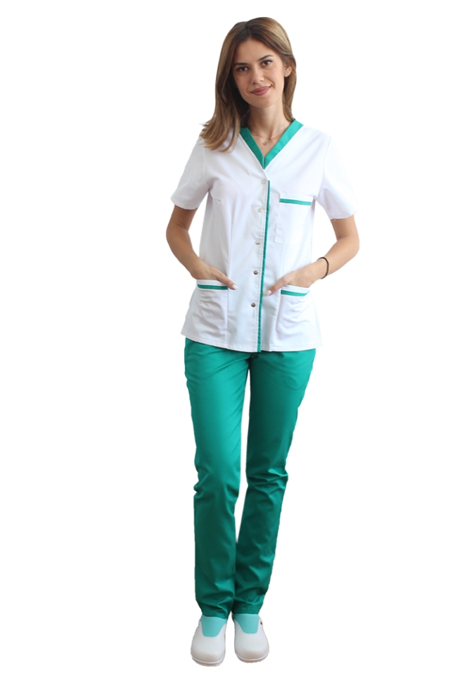 Costum de lucru pentru SPA format din bluza alb cu paspol verde si pantaloni lime cu elastic